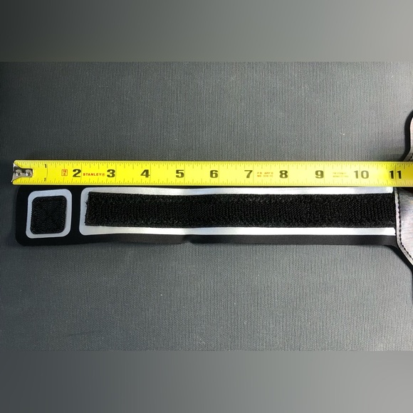 $9 or 2/$15 NEW Phone Holder - Picture 4 of 7